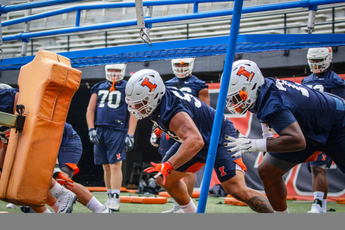 Illinois Fall 2020 football practice